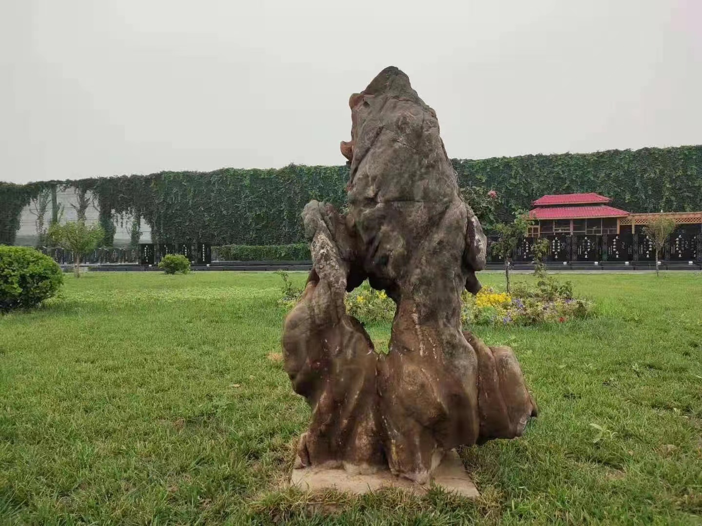 任丘梅厂永安墓地生态葬